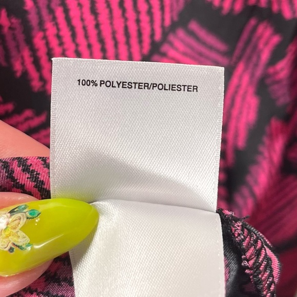 ANNE KLEIN | Pink Long Sleeve Geometric Print Split-Neck Popover Tunic Top - Picture 11 of 12